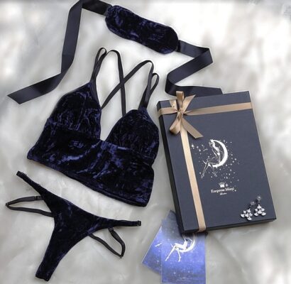 Lingerie-valentine-gift